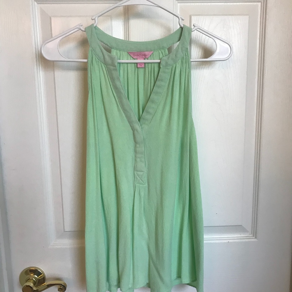 Lilly size small shirt